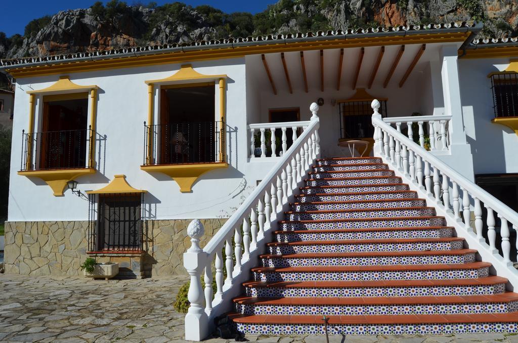 Villa Cristina Benaojan Exterior photo